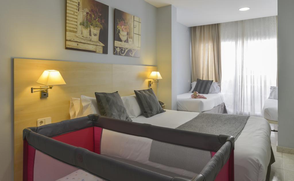Alexandra Aparthotel Benstarhotelgroup Tarragona Pokoj fotografie
